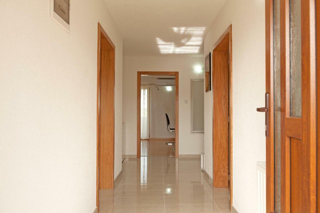 Apartment Lena Gornji Vaganac Esterno foto